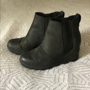 Sorel Joan of Arctic Chelsea Boots